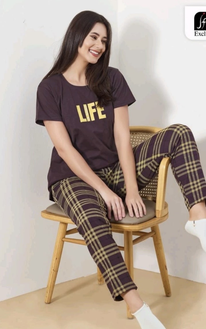 Product / Style Image Placeholder (700 x 900 px)